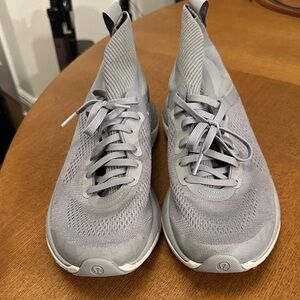 lululemon Women's Chargefeel Mid Workout Shoe